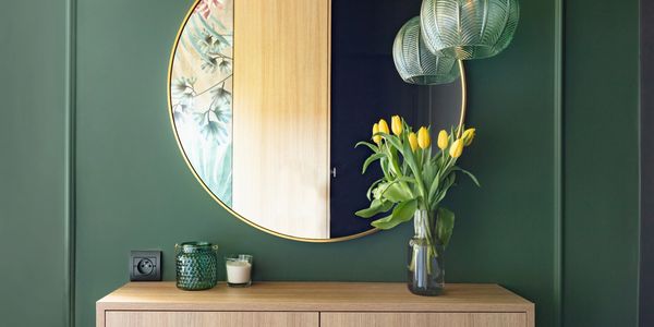 Scandinavian colourful decor, forest green, hallway 