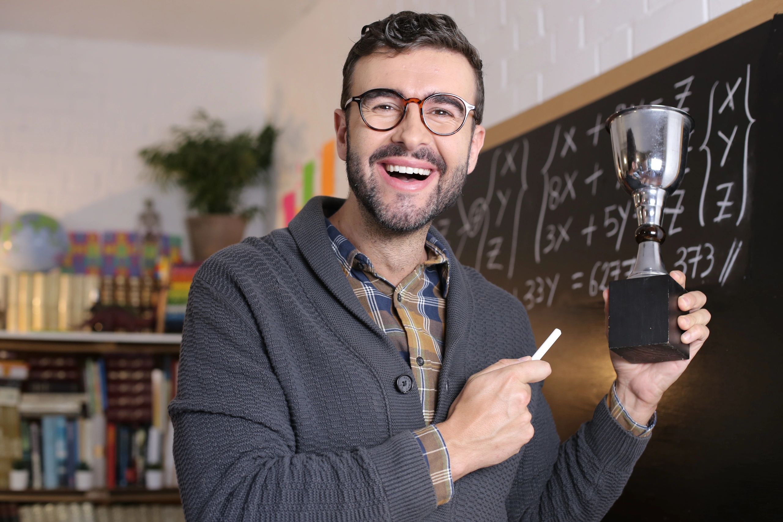 Recognizing High Performance Educators | Aventus Foundation