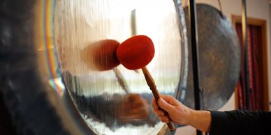 sound bath
sound healing
group meditation
crystal bowls
crystal tones
soul connection