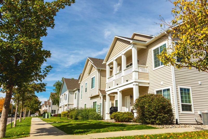 Western USA Housing Multi-Family Homes Featuring Townhomes Ranch-Level and Multi-Level Residences (Shot with Canon 5DS 50.6mp photos professionally retouched - Lightroom / Photoshop - original size 5792 x 8688 downsampled as needed for clarity and select focus used for dramatic effect)