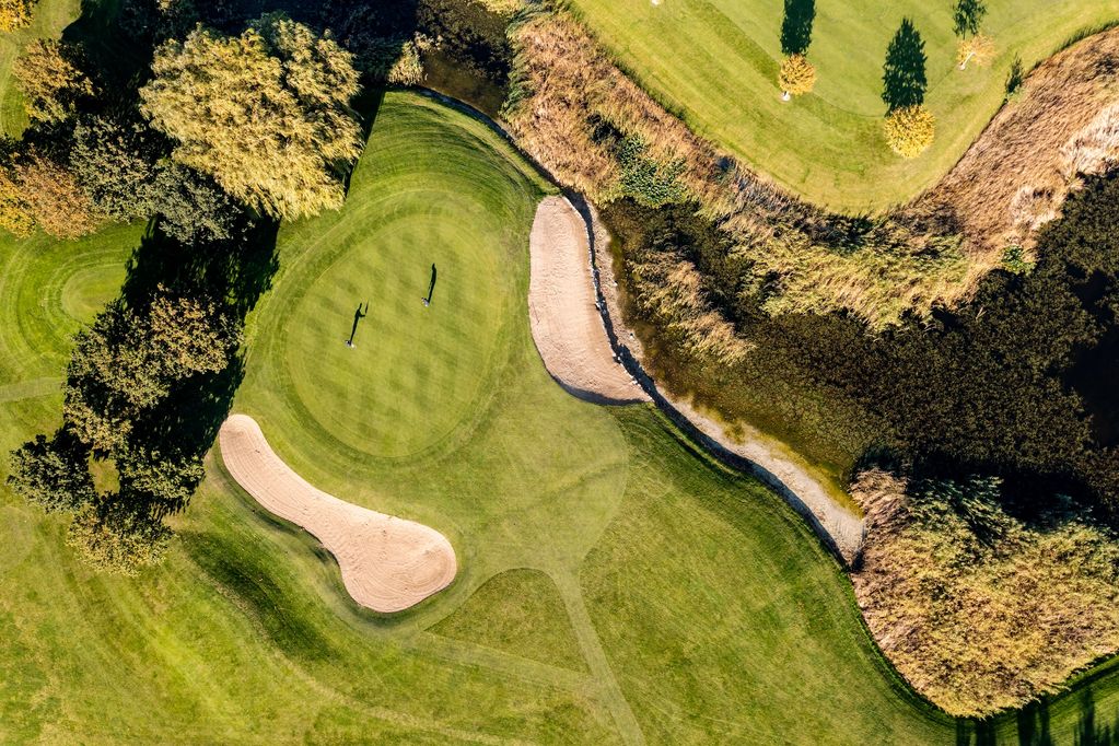 Hole 16 - Behind the Bunker & Arroyo