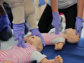 first aid CPR training, infant CPR