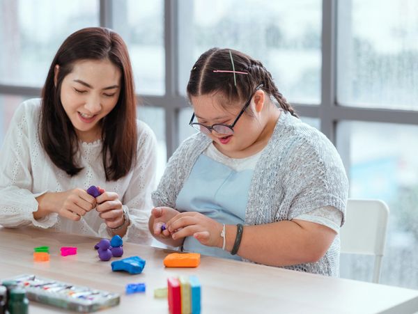 Autistic girl pursues a hobby of sculpting and painting
