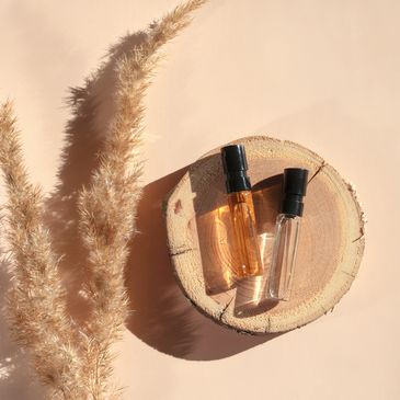 Des matières pour la création de parfums et des échantillons