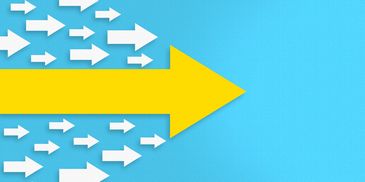 Large yellow arrow leading many smaller white arrows forward on a blue background.