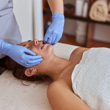 TMJ and upper body deep tissue massage