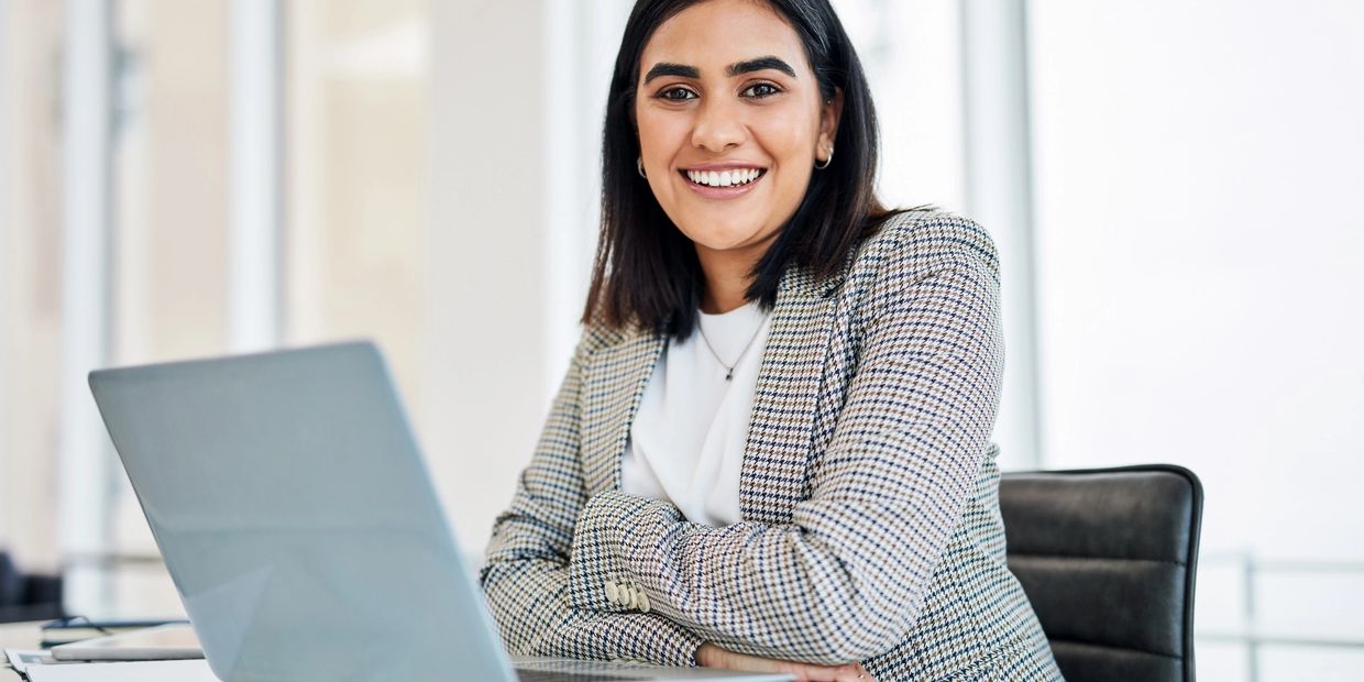 Online courses for overwhelmed mums offering calm parenting and emotional support