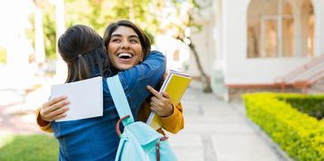 After many years Meet the two womans and hug
