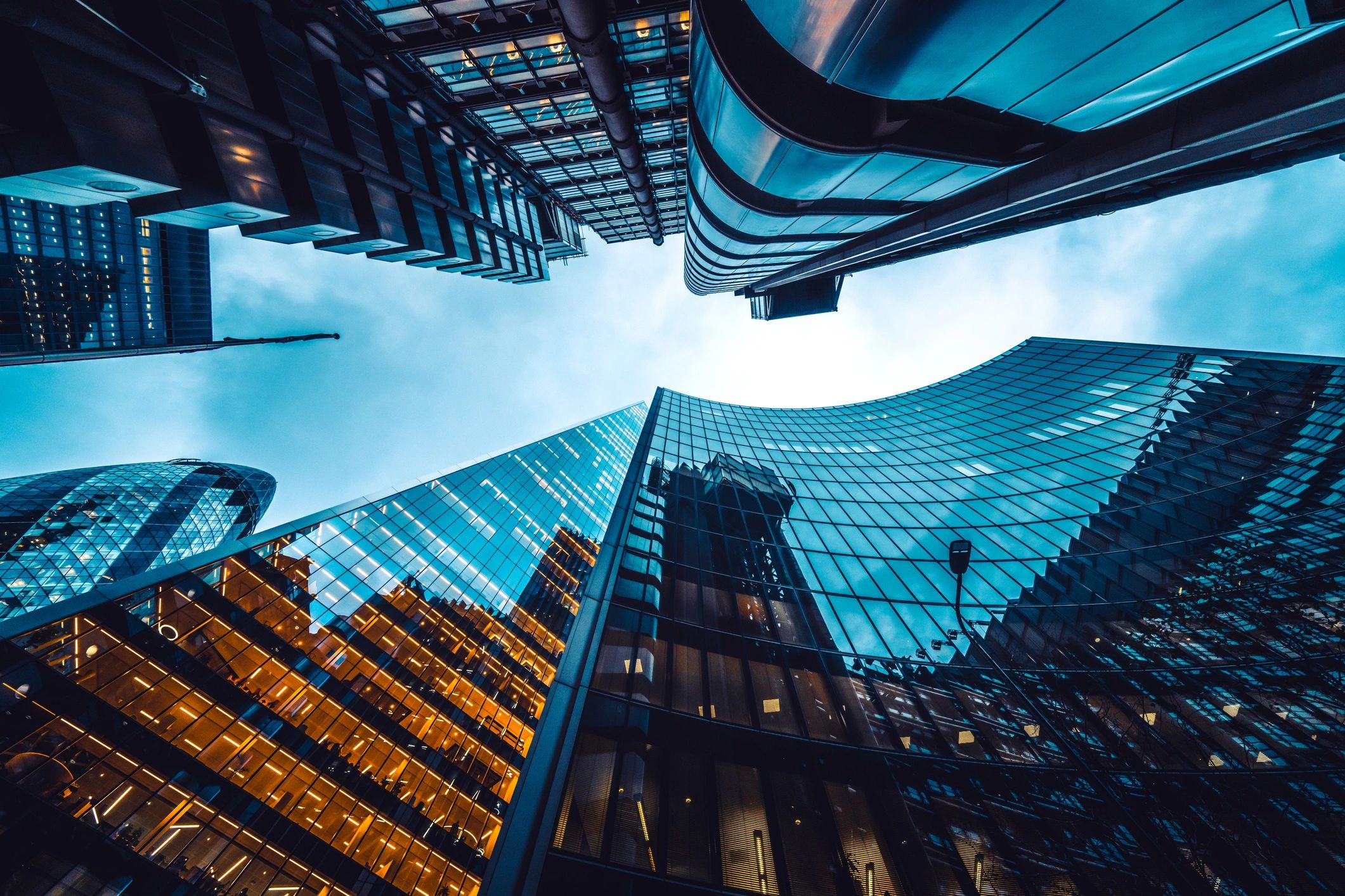 Professional commercial building maintenance in Dubai supporting offices and business properties.