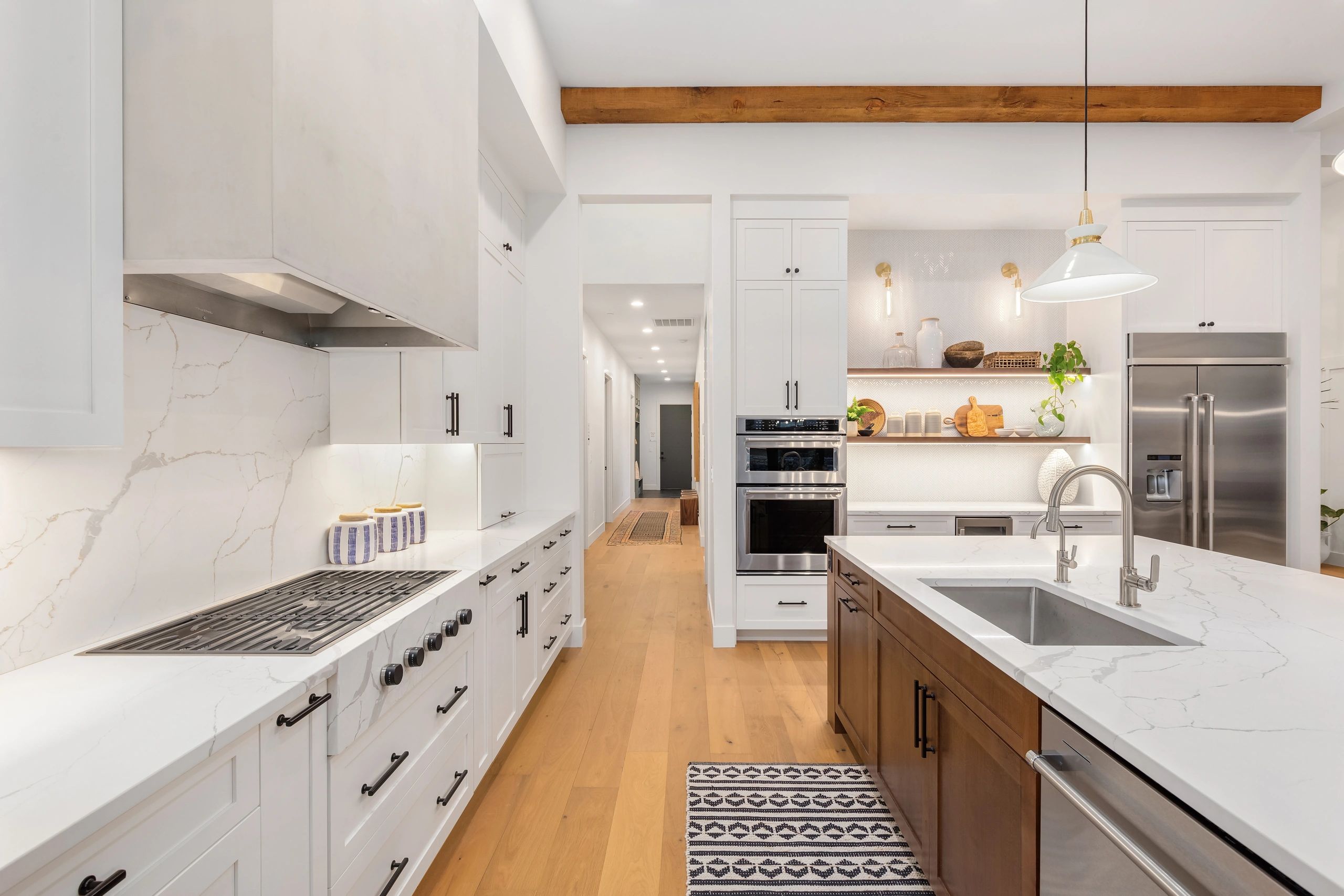 Cabinets and Granite: Quality Kitchen Cabinets & Stunning Designs