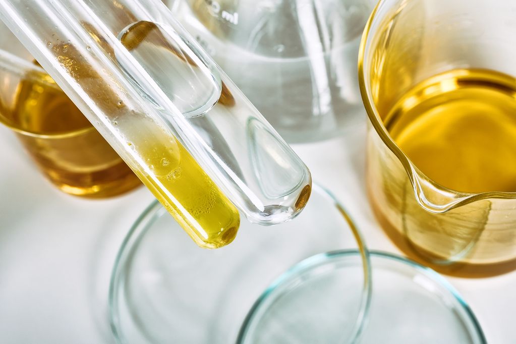 CUSTOM FORMULATIONS AND DEVELOPMENT IN SKINCARE. DEVELOP YOUR UNIQUE SKINCARE PRODUCTS WITH COSMIX I