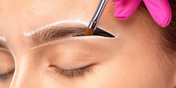 brow tinting