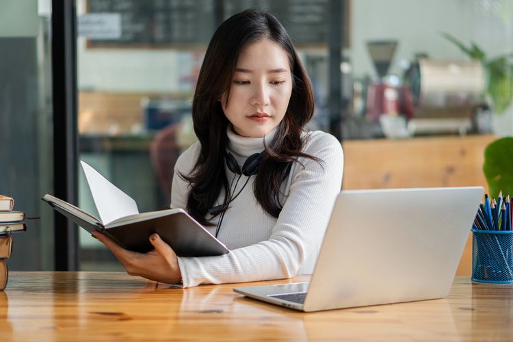 a woman working in her laptop