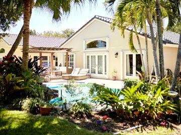 Custom Pool