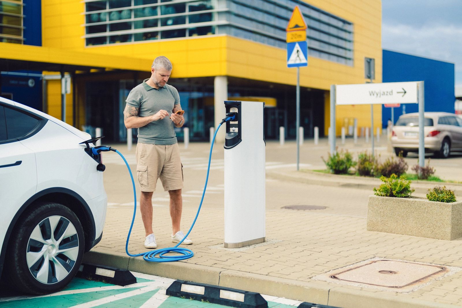 Guests dwelling longer at a UK hospitality venue with on-site EV charging