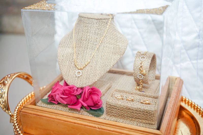 Jewellery set necklace bracelet ring earring gold for wedding gift