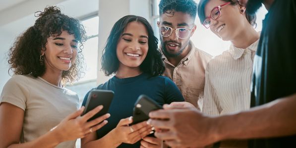 Peoples Hold the hands each other