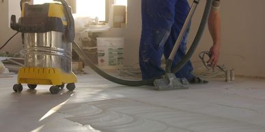 Post-construction cleaning service – removing dust and debris for a spotless finish.