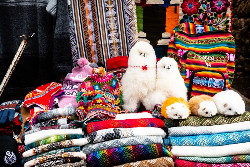 peruvian handcrafts made of alpaca wool
