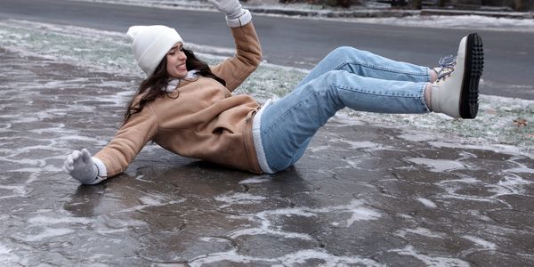 slip and fall on ice. personal injury attorney 