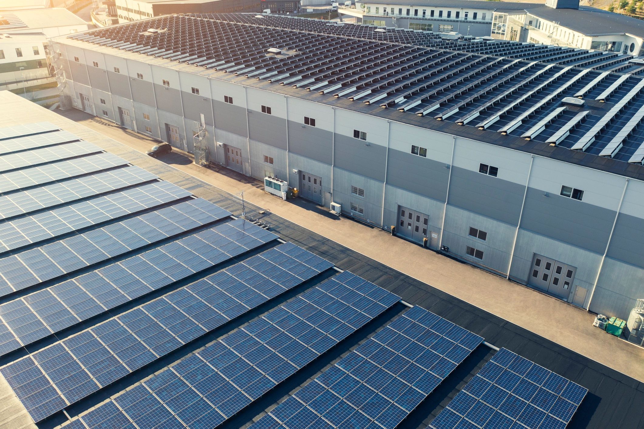 Solar çatı tamiri, solar çatı izolasyonu, solar çatı su yalıtımı