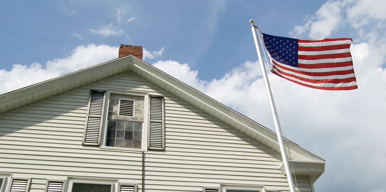 CertainTeed Sighting and accessories gutters and downspouts