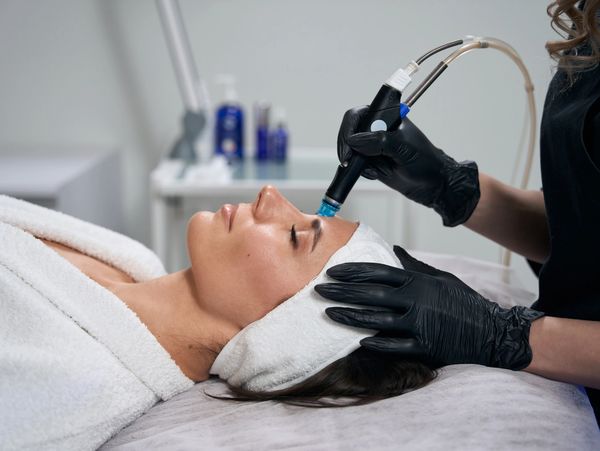 Hydrafacial Goodyear AZ at Royal Med Spa & Wellness delivering smooth, luminous results.”