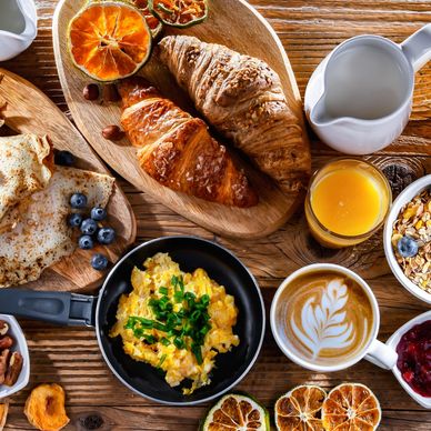 healthy breakfast at yoga festival Alicante