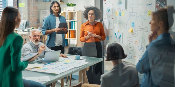 We help unlock PE-backed value through smarter strategy, sharper positioning, and tighter execution