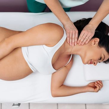 Pregnancy massage photo.