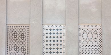 textured wall finishes Dubai
decorative wall painting UAE
stucco and sponge effect painting
