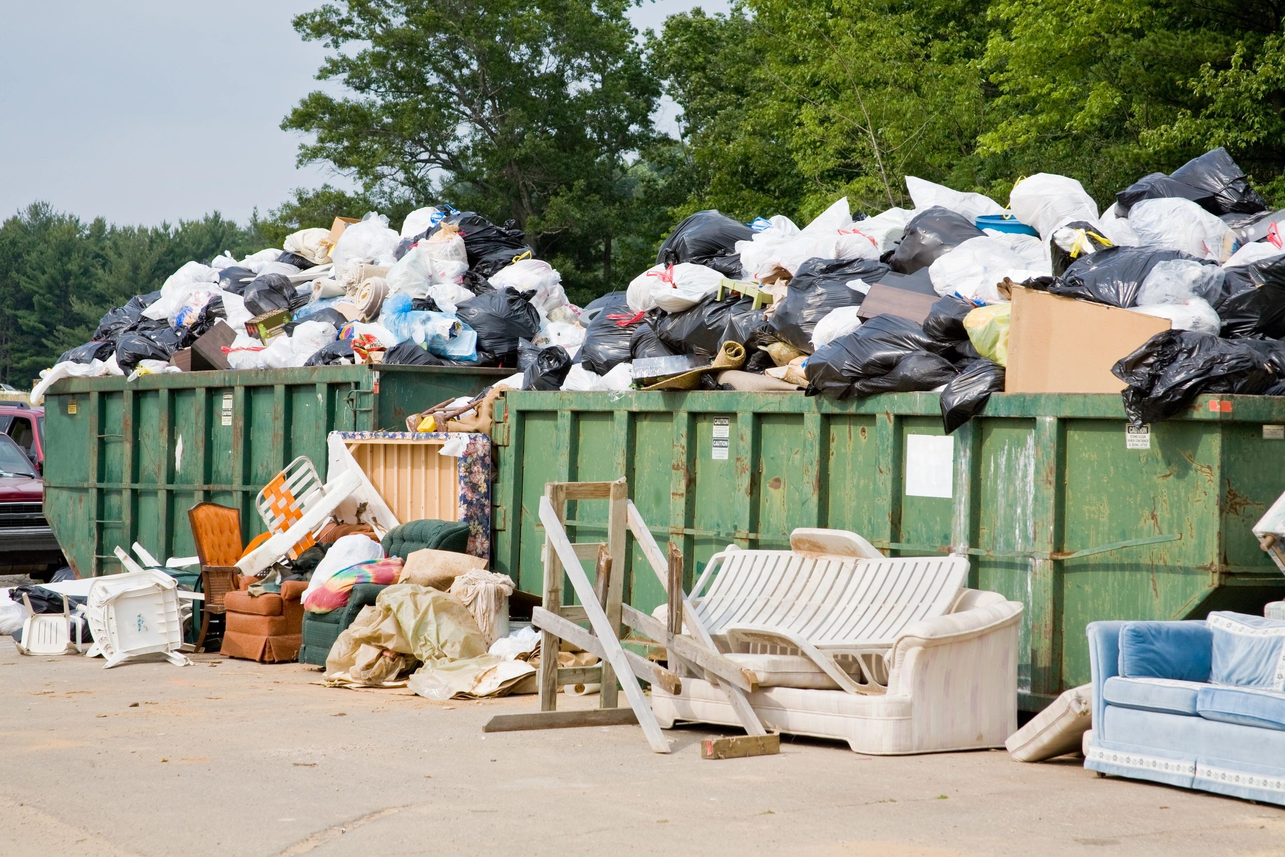 Cheap Junk Removal in Sainte-Marthe-sur-le-Lac