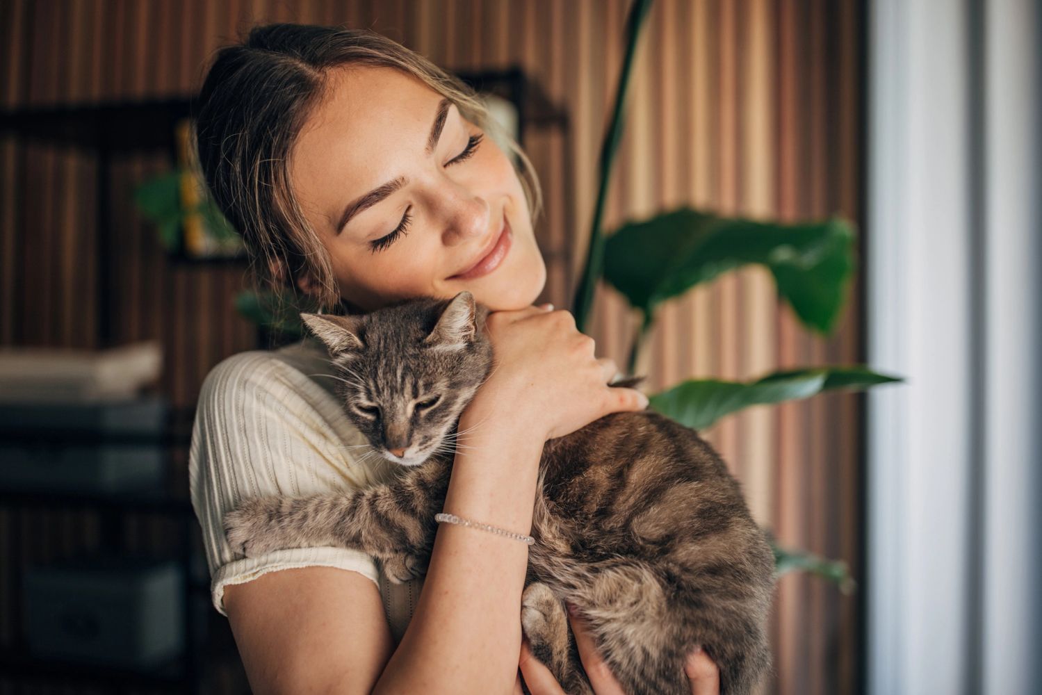 Specializing in providing in-home care tailored explicitly to the unique needs of cats
