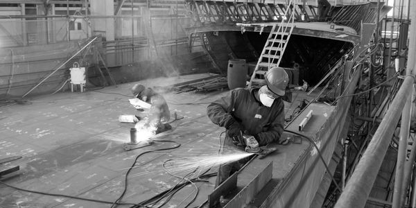 Trabalhos Navais e Industriais