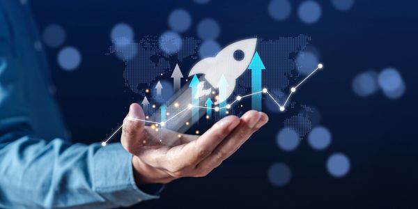 Apply in Minutes Image (hand holding rocket graphic)

ALT:
Fast business loan approval illustration 