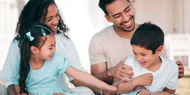 Guianza de la familia con empatía y herramientas.