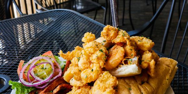 A scrumptious shrimp Po’boys made to order 