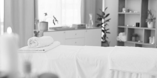 Picture of a massage bed