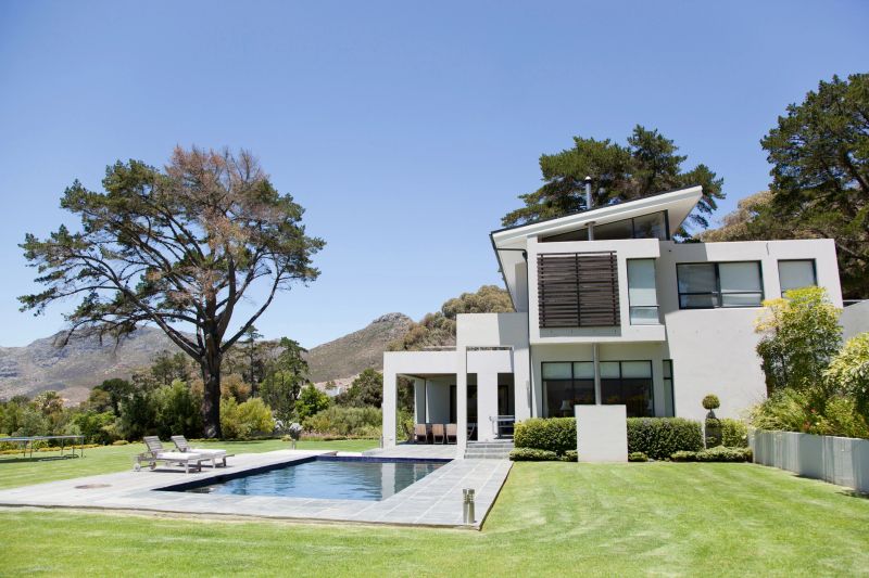 Casa moderna con piscina