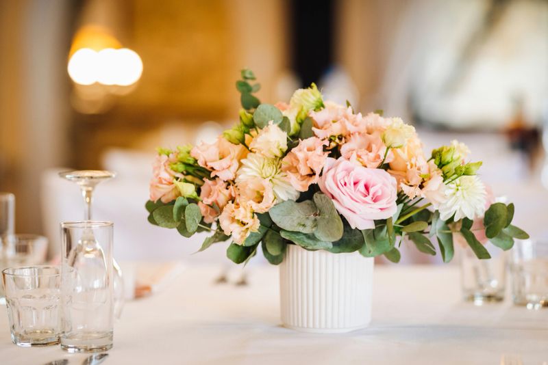 Fresh flowers wedding decoration