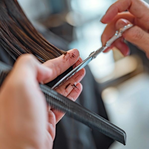 Precision in every snip! Whether you're going for a fresh new look or just a trim.