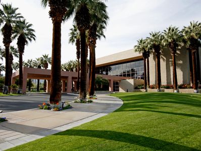 Palm Desert City Hall