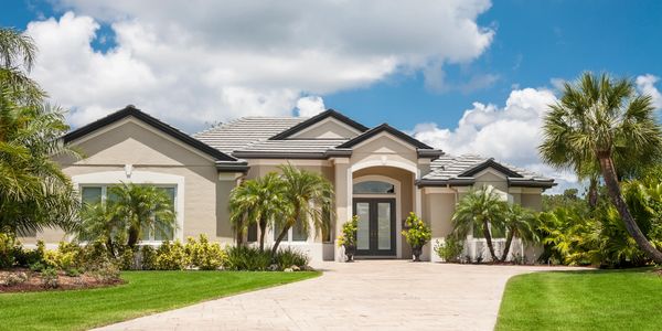 Exterior house repaint Fort myers fl by elevated-surfaces.com