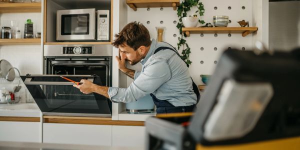 Clean, modern kitchen with appliances
