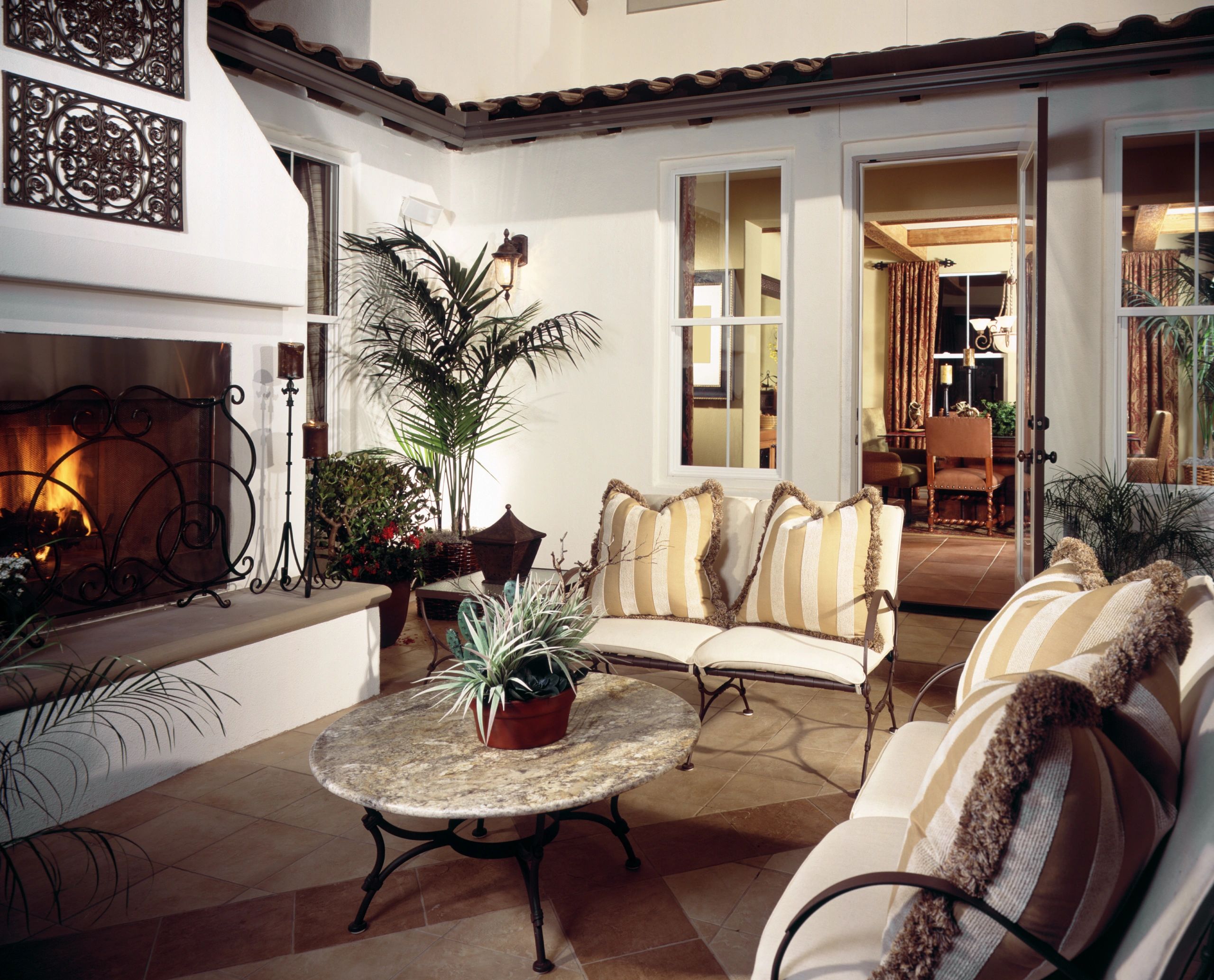 This page I would prefer an elegant  living room with elements of outdoors.
