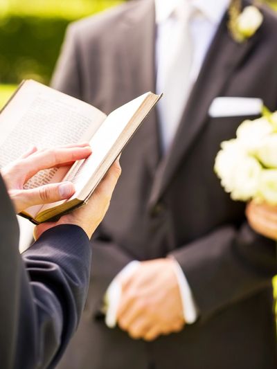 wedding officiant, Michigan wedding officiant, become a wedding officiant