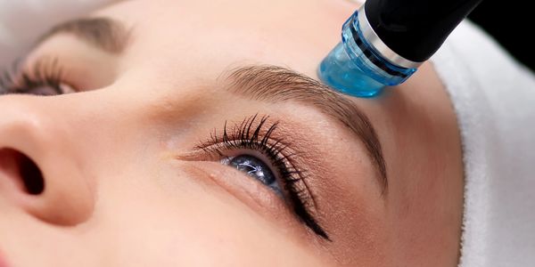 Hydrafacial procedure at Royal Med Spa in Goodyear, AZ restoring hydration and radiance.”