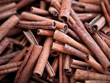 A pile of cinnamon sticks.