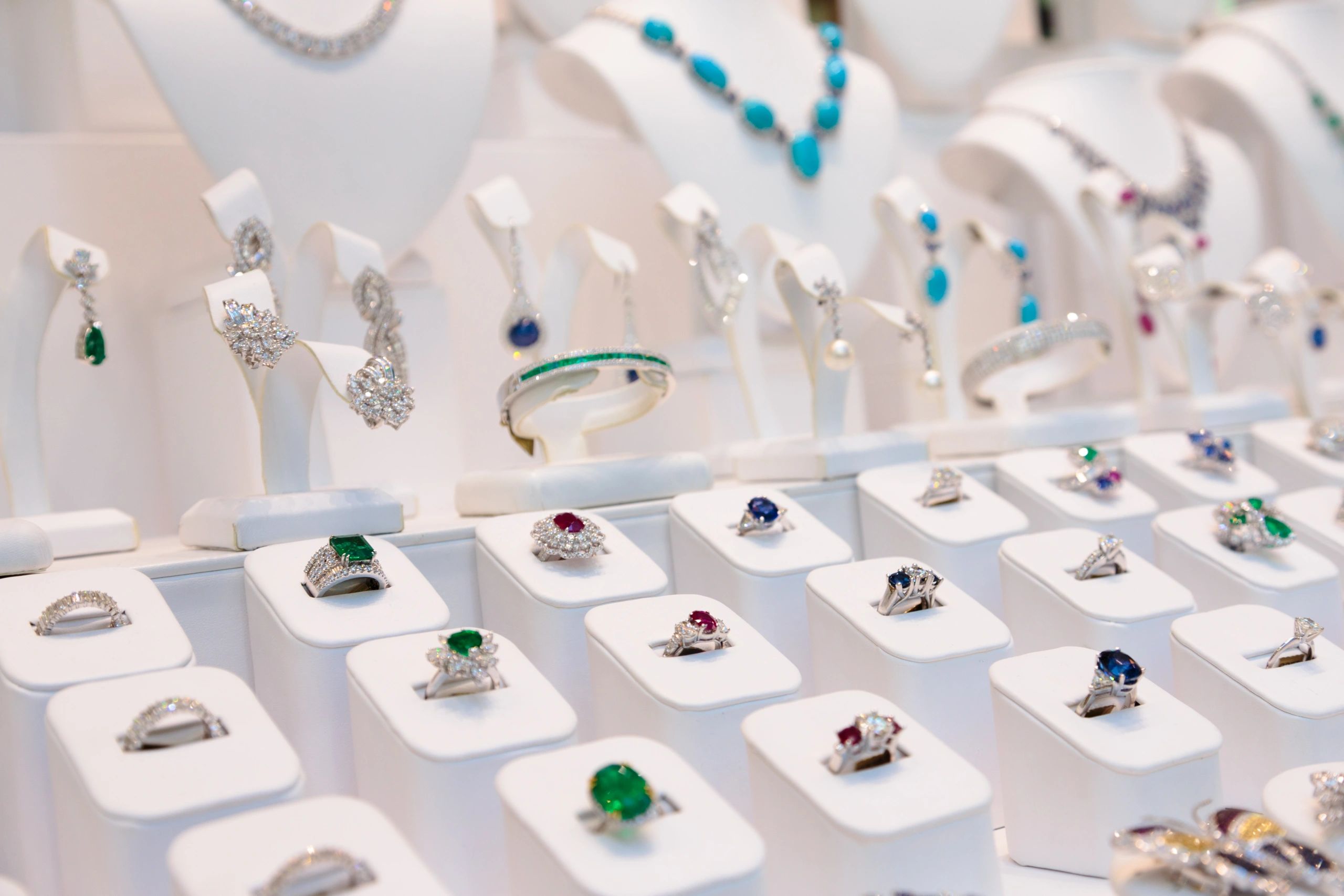 Exquisite Jewelry Store - Trendzz Srishti