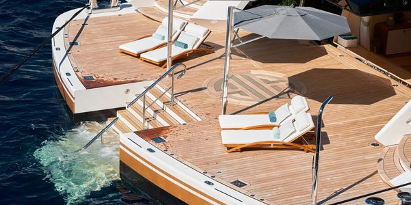 Yacht sundeck